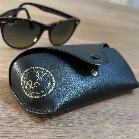 RAY-BAN WAYFARER II CLASSIC (Polished Tortoise) - Picture 14 of 15